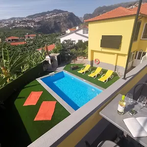 Casa Dos Avos With Pool In Ferienhaus